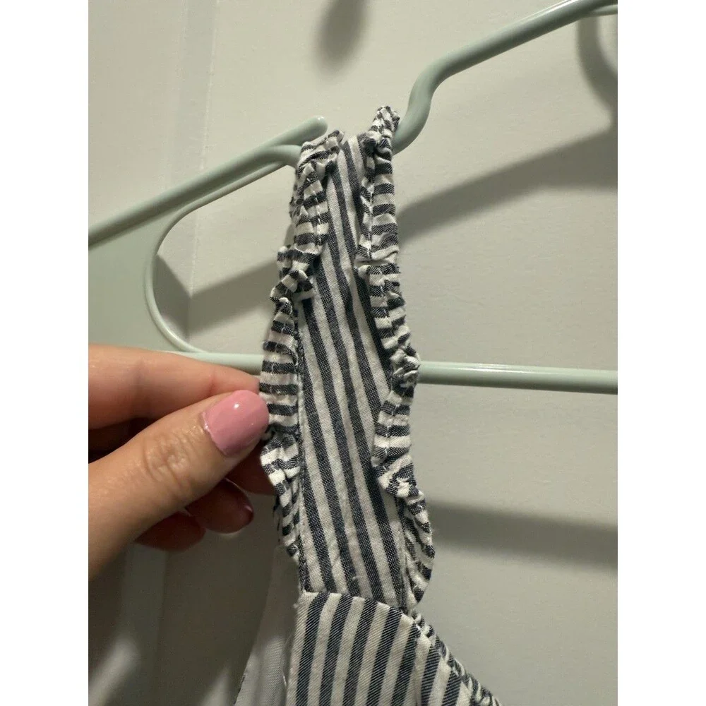 Gray & White Pinstripe Dress Size Medium Seersucker Ruffled Straps Ruched Back - Picture 2 of 9